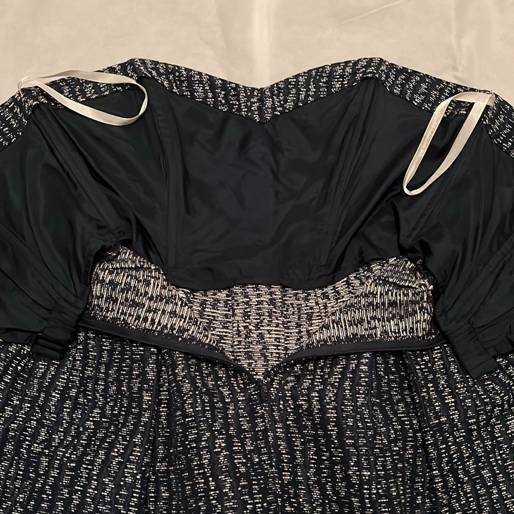 Shoshanna Blue/White/Silver Strapless Pleated Dress Size 10 - Picture 9 of 12